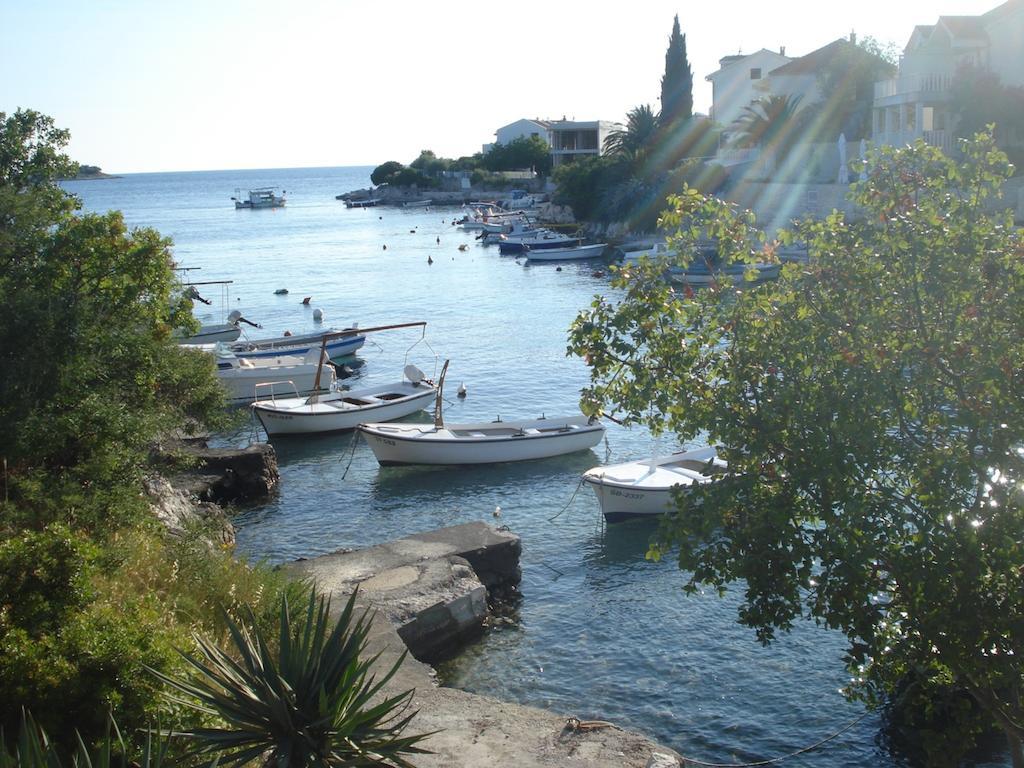 Apartments Dalmacija โรกอซนิซา ภายนอก รูปภาพ
